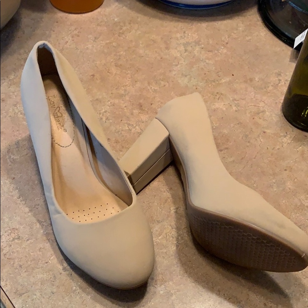 Shoes - Picture 3 of 5